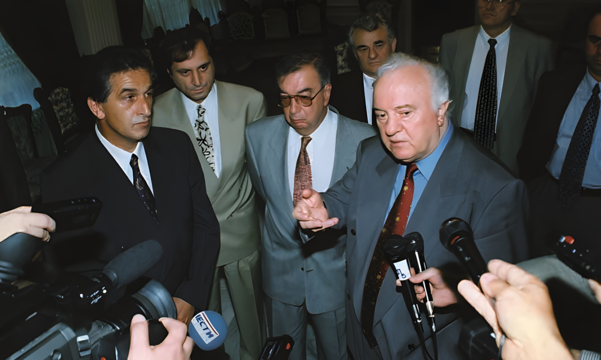 Vladislav Ardzinba (left), Yevgeny Primakov, Eduard Shevardnadze. Georgian-Abkhaz Talks in Tbilisi. August 1997.
