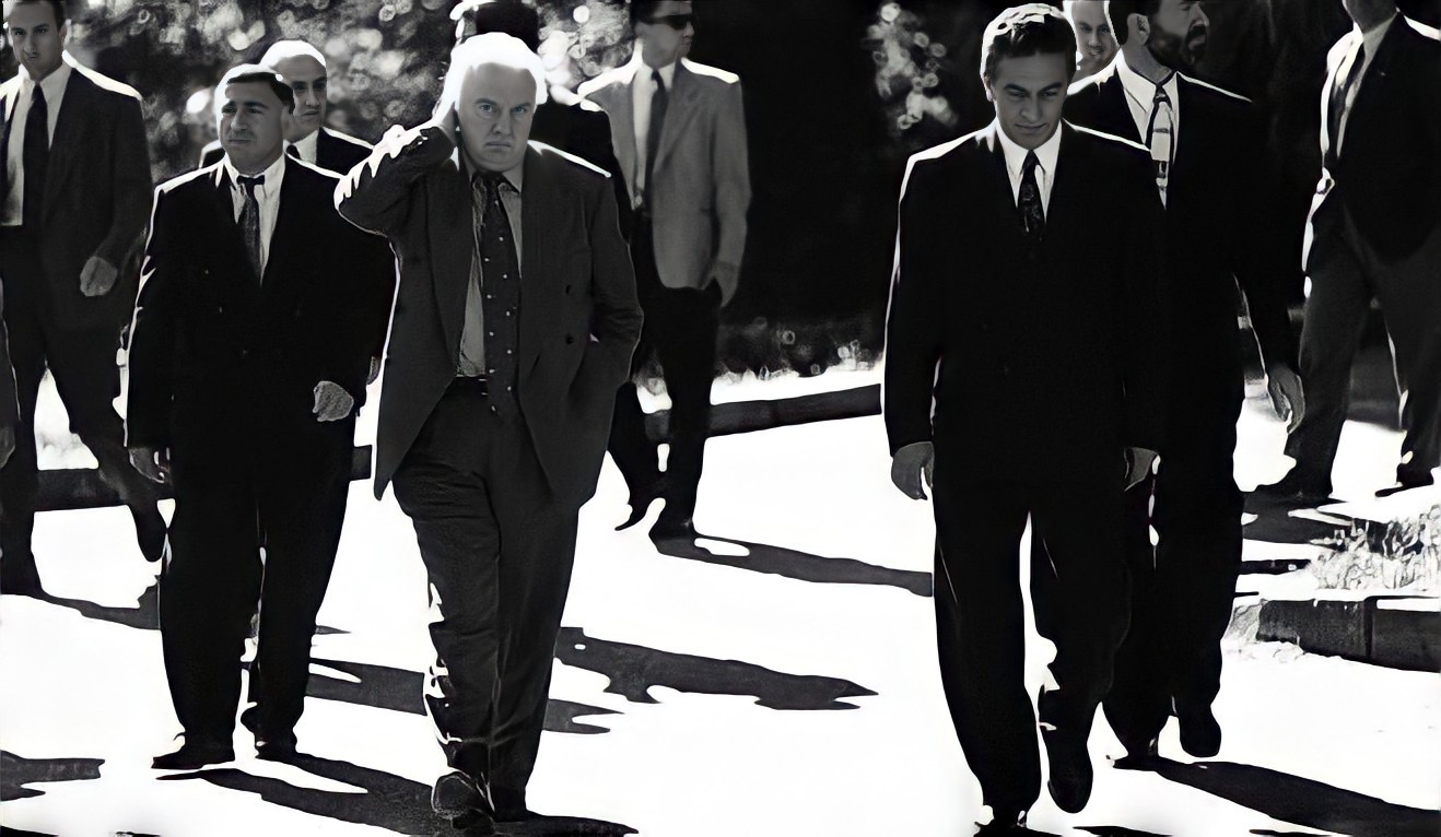 Eduard Shevardnadze (left) and Vladislav Ardzinba