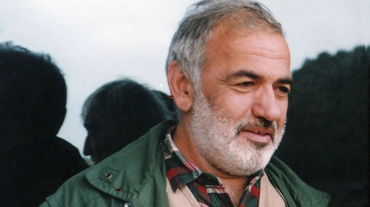 Daur Zantaria  (25 May 1953 – 7 August 2001), Abkhazian writer and journalist.