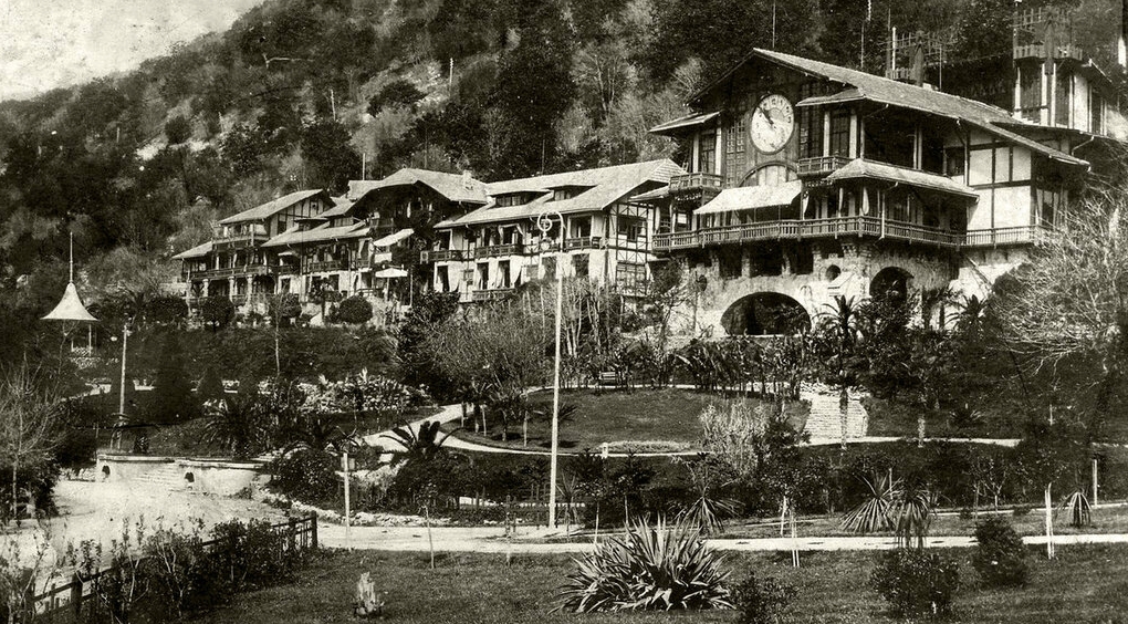 View of the hotel and restaurant Gagripsh