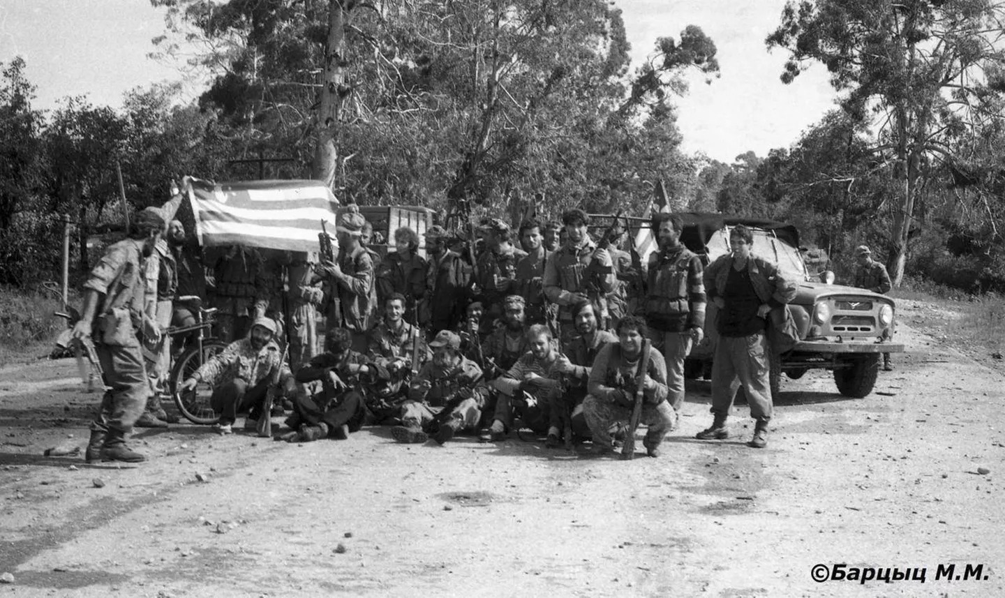 After the unification of the two fronts, the Abkhazian army continued on its way to the border along the Ingur River.