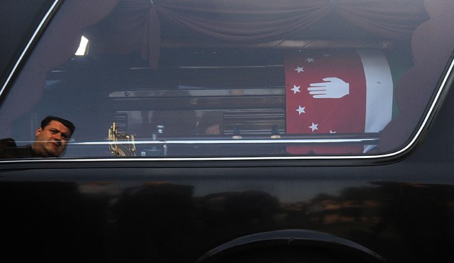 Hearse with the coffin of the deceased on May 29 President of the Republic of Abkhazia Sergey Bagapsh in Sukhum airport. Hearse with the coffin of the deceased on May 29 President of the Republic of Abkhazia Sergey Bagapsh in Sukhum airport.