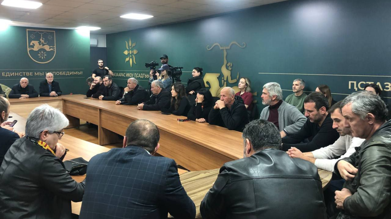 Public and Political Leaders Unite to Address Abkhazia’s Political Landscape and Reforms.