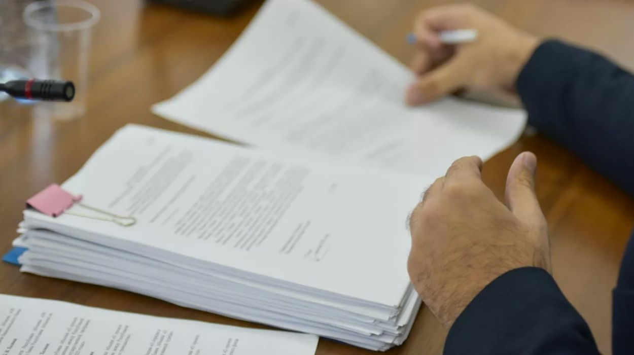 Examining Abkhazia-Russia legislative ties through official protocols. Examining Abkhazia-Russia legislative ties through official protocols.