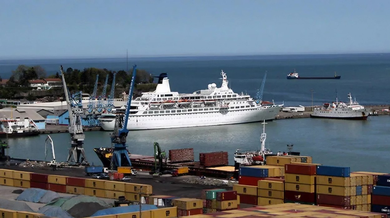 The Trabzon-Soci ferry line, which was initially planned to start on May 1 but was later postponed, is set to begin on May 10/11. The Trabzon-Soci ferry line, which was initially planned to start on May 1 but was later postponed, is set to begin on May 10/11.