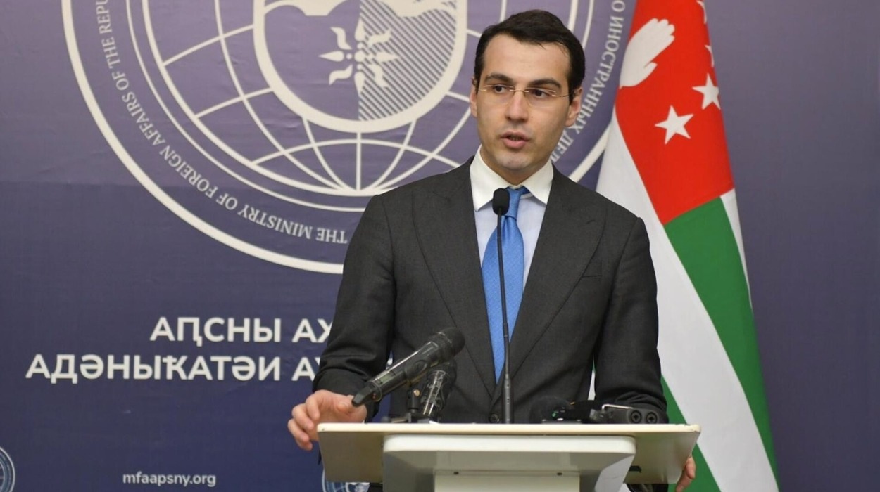 Inal Ardzinba, Minister for Foreign Affairs of Abkhazia. Inal Ardzinba, Minister for Foreign Affairs of Abkhazia.